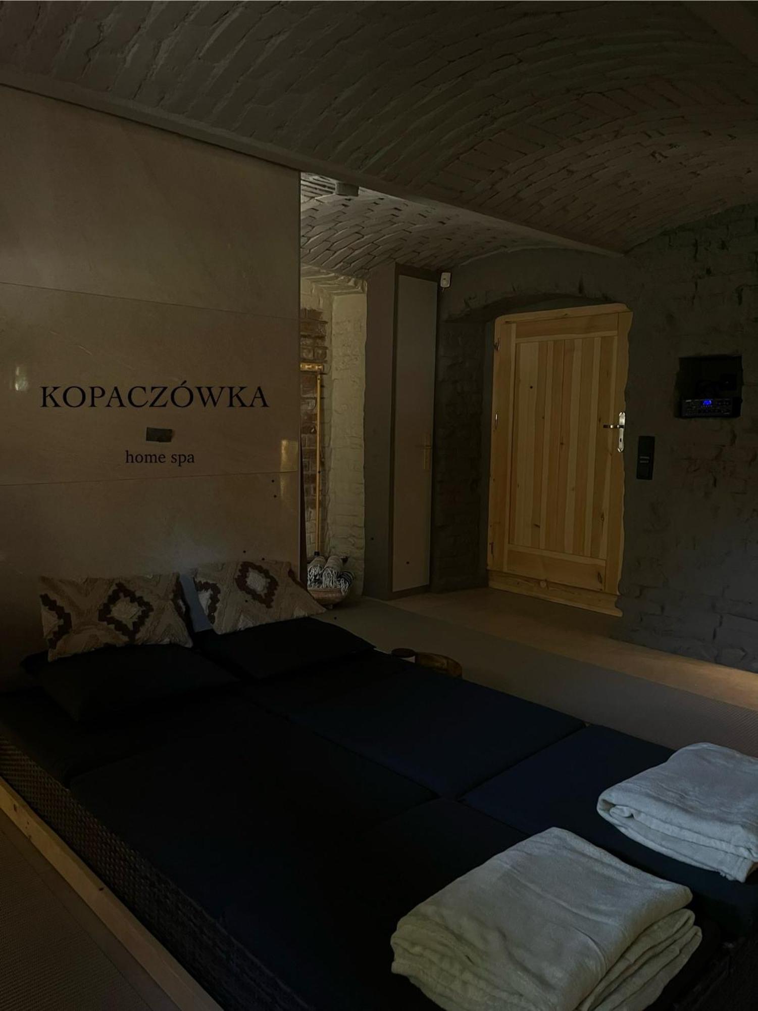 Klimatyczny Dom Kopaczowka Przytulna Miejscowka Z Kominkiem, Sauna I Ogrodem U Podnoza Gor Stolowych رادكوف المظهر الخارجي الصورة